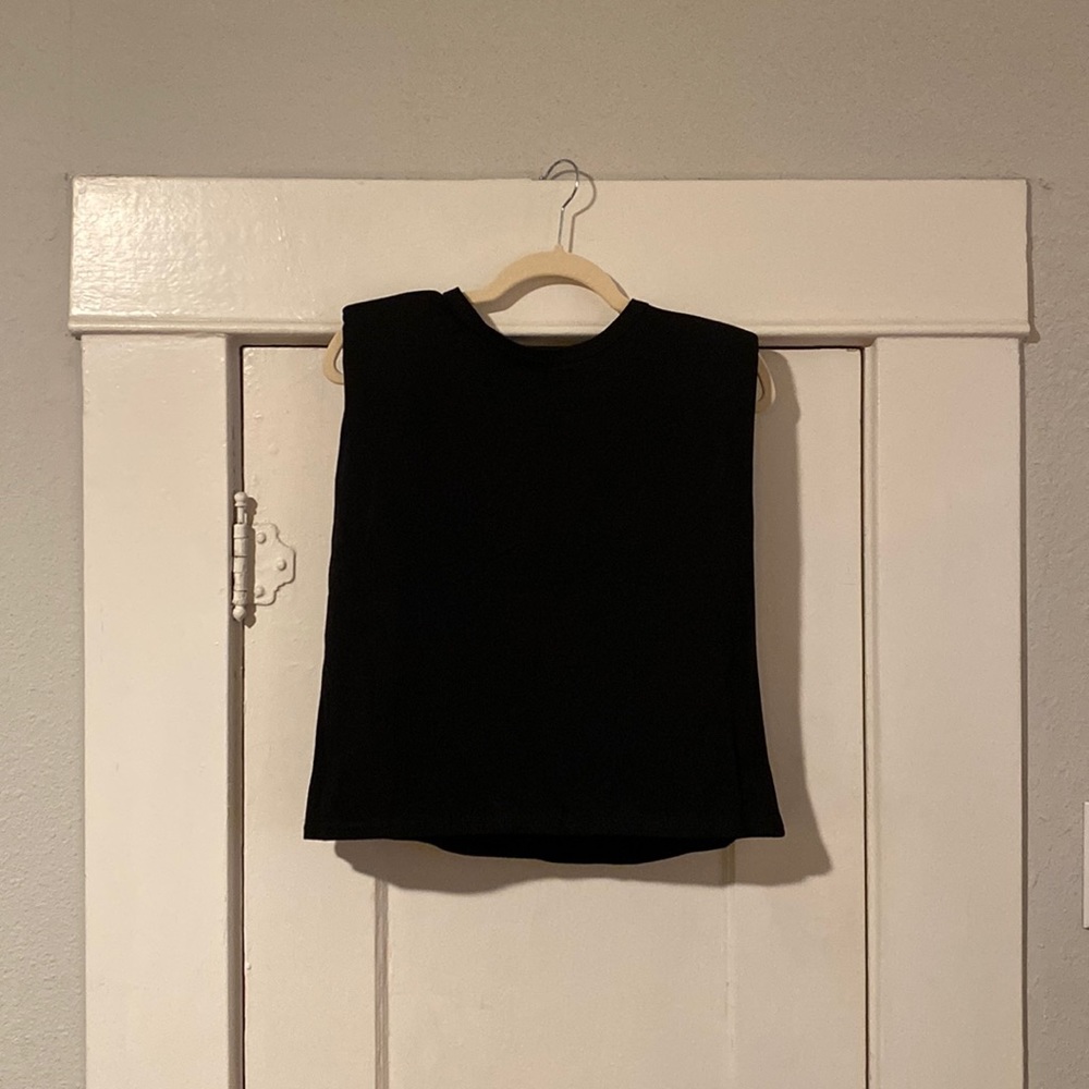 Brand NWT Nasty Gal Shoulder Pads Black Muscle Tee